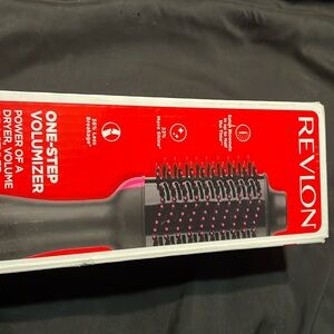 Revlon one-step volumizer